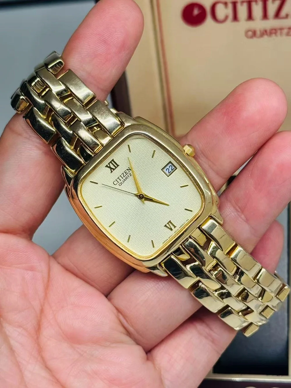 Vintage Citizen Quartz Gold Tone Date Dress Men Watch Runs New Battery With Box